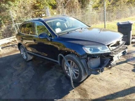 Чорний Фольксваген Туарег, об'ємом двигуна 3 л та пробігом 170 тис. км за 3000 $, фото 1 на Automoto.ua