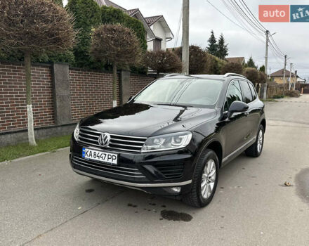 Чорний Фольксваген Туарег, об'ємом двигуна 3 л та пробігом 218 тис. км за 26800 $, фото 1 на Automoto.ua
