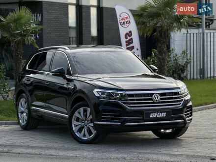 Черный Фольксваген Туарег, объемом двигателя 3 л и пробегом 235 тыс. км за 39900 $, фото 1 на Automoto.ua