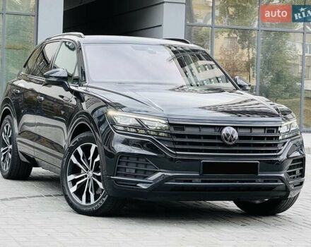 Черный Фольксваген Туарег, объемом двигателя 2.97 л и пробегом 170 тыс. км за 41950 $, фото 1 на Automoto.ua