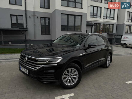 Фольксваген Туарег 2019 в Дубно на Automoto.ua Черный Фольксваген Туарег, объемом двигателя 3 л и пробегом 48 тыс. км за 43500 $, фото 1 на Automoto.ua