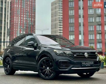 Чорний Фольксваген Туарег, об'ємом двигуна 3 л та пробігом 141 тис. км за 48500 $, фото 1 на Automoto.ua