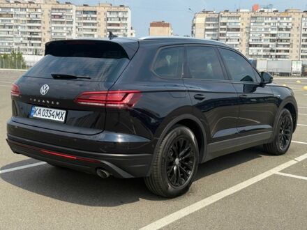 Черный Фольксваген Туарег, объемом двигателя 3 л и пробегом 163 тыс. км за 40000 $, фото 1 на Automoto.ua