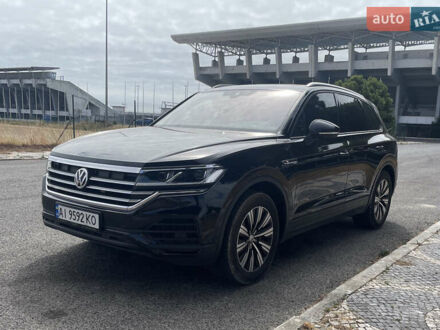 Фольксваген Туарег 2020 в Киеве на Automoto.ua Черный Фольксваген Туарег, объемом двигателя 2.99 л и пробегом 100 тыс. км за 48000 $, фото 1 на Automoto.ua