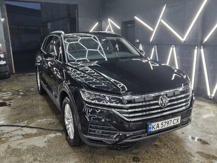 Фольксваген Туарег 2020 в Киеве на Automoto.ua Черный Фольксваген Туарег, объемом двигателя 2.99 л и пробегом 115 тыс. км за 39900 $, фото 1 на Automoto.ua
