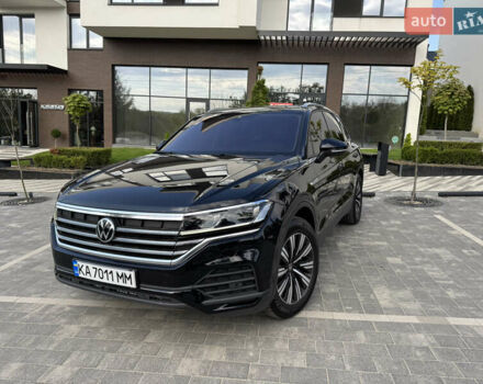 Чорний Фольксваген Туарег, об'ємом двигуна 3 л та пробігом 137 тис. км за 47200 $, фото 1 на Automoto.ua