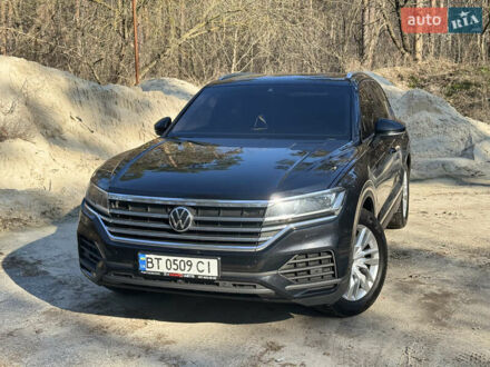 Фольксваген Туарег 2020 в Киеве на Automoto.ua Черный Фольксваген Туарег, объемом двигателя 2.97 л и пробегом 197 тыс. км за 44900 $, фото 1 на Automoto.ua