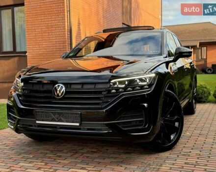 Фольксваген Туарег 2021 в Киеве на Automoto.ua Черный Фольксваген Туарег, объемом двигателя 2.97 л и пробегом 105 тыс. км за 61500 $, фото 1 на Automoto.ua