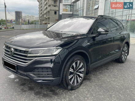 Фольксваген Туарег 2021 в Харькове на Automoto.ua Черный Фольксваген Туарег, объемом двигателя 2.97 л и пробегом 106 тыс. км за 54500 $, фото 1 на Automoto.ua