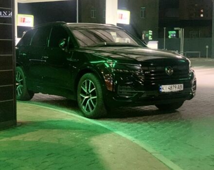 Черный Фольксваген Туарег, объемом двигателя 3 л и пробегом 240 тыс. км за 50000 $, фото 1 на Automoto.ua