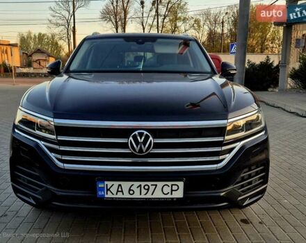 Черный Фольксваген Туарег, объемом двигателя 2.97 л и пробегом 214 тыс. км за 41900 $, фото 1 на Automoto.ua
