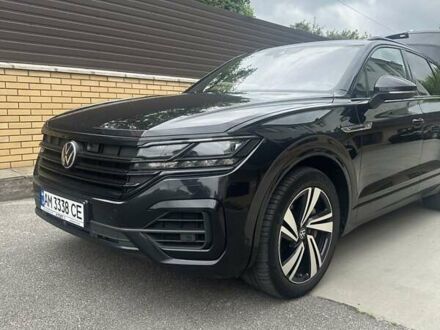 Фольксваген Туарег 2021 у Бердичеве на Automoto.ua Чорний Фольксваген Туарег, об'ємом двигуна 4 л та пробігом 186 тис. км за 71000 $, фото 1 на Automoto.ua