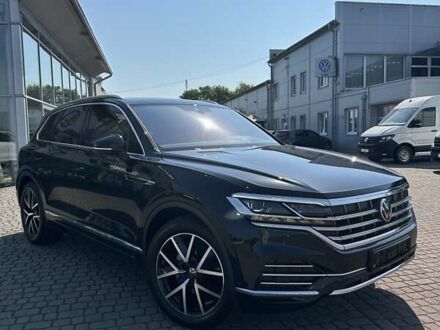 Фольксваген Туарег 2022 в Мукачеве на Automoto.ua Черный Фольксваген Туарег, объемом двигателя 2.97 л и пробегом 2 тыс. км за 73000 $, фото 1 на Automoto.ua