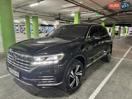 Чорний Фольксваген Туарег, об'ємом двигуна 2.99 л та пробігом 9 тис. км за 64000 $, фото 1 на Automoto.ua