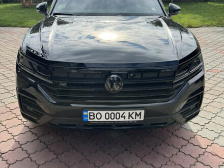 Черный Фольксваген Туарег, объемом двигателя 2.99 л и пробегом 80 тыс. км за 63000 $, фото 1 на Automoto.ua