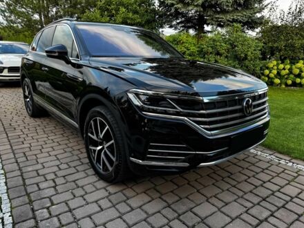 Фольксваген Туарег 2022 в Киеве на Automoto.ua Черный Фольксваген Туарег, объемом двигателя 3 л и пробегом 21 тыс. км за 30000 $, фото 1 на Automoto.ua
