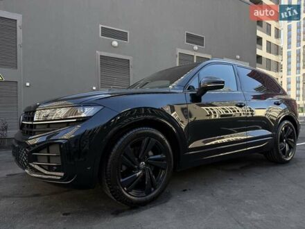 Фольксваген Туарег 2023 в Киеве на Automoto.ua Черный Фольксваген Туарег, объемом двигателя 3 л и пробегом 29 тыс. км за 81000 $, фото 1 на Automoto.ua