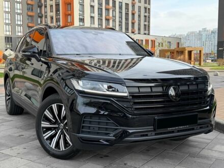 Чорний Фольксваген Туарег, об'ємом двигуна 3 л та пробігом 16 тис. км за 65999 $, фото 1 на Automoto.ua