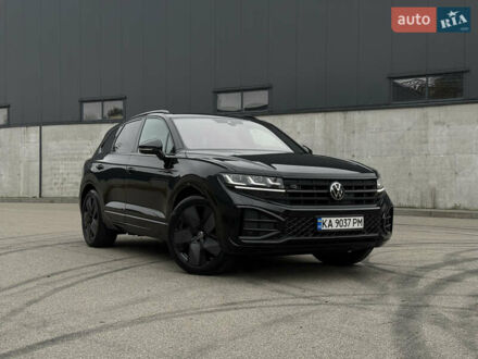 Фольксваген Туарег 2025 в Киеве на Automoto.ua Черный Фольксваген Туарег, объемом двигателя 2.97 л и пробегом 1 тыс. км за 92000 $, фото 1 на Automoto.ua