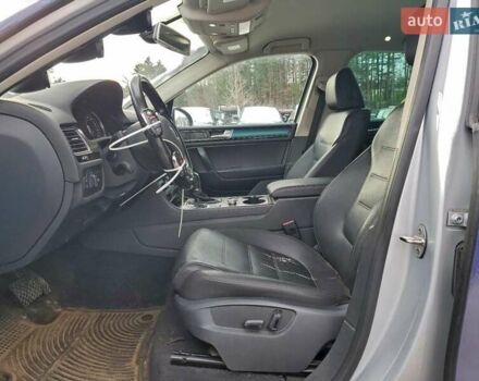 Фиолетовый Фольксваген Туарег, объемом двигателя 3 л и пробегом 129 тыс. км за 2750 $, фото 6 на Automoto.ua