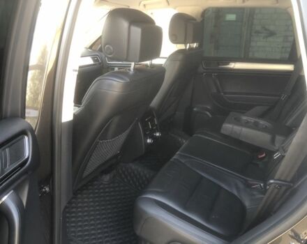 Коричневый Фольксваген Туарег, объемом двигателя 3 л и пробегом 230 тыс. км за 25000 $, фото 5 на Automoto.ua