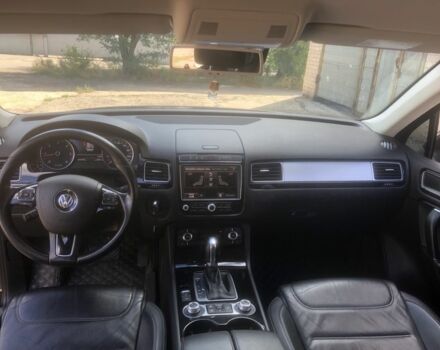 Коричневый Фольксваген Туарег, объемом двигателя 3 л и пробегом 230 тыс. км за 25000 $, фото 4 на Automoto.ua