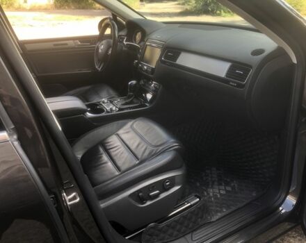 Коричневый Фольксваген Туарег, объемом двигателя 3 л и пробегом 230 тыс. км за 25000 $, фото 3 на Automoto.ua