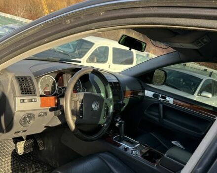Коричневий Фольксваген Туарег, об'ємом двигуна 0 л та пробігом 280 тис. км за 7300 $, фото 5 на Automoto.ua