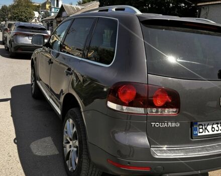 Коричневий Фольксваген Туарег, об'ємом двигуна 3 л та пробігом 321 тис. км за 7500 $, фото 2 на Automoto.ua