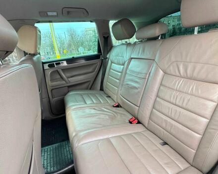 Коричневый Фольксваген Туарег, объемом двигателя 3 л и пробегом 391 тыс. км за 10900 $, фото 10 на Automoto.ua