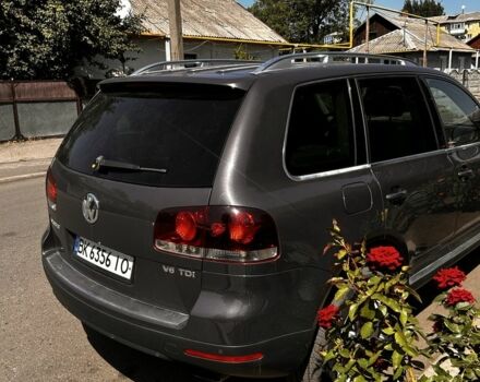 Коричневий Фольксваген Туарег, об'ємом двигуна 3 л та пробігом 321 тис. км за 7500 $, фото 3 на Automoto.ua