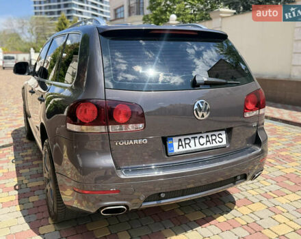 Коричневий Фольксваген Туарег, об'ємом двигуна 4.2 л та пробігом 210 тис. км за 8800 $, фото 7 на Automoto.ua