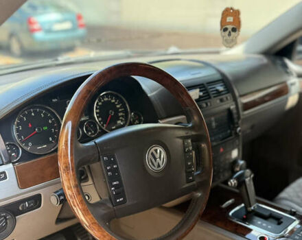 Коричневий Фольксваген Туарег, об'ємом двигуна 4.2 л та пробігом 210 тис. км за 8800 $, фото 12 на Automoto.ua