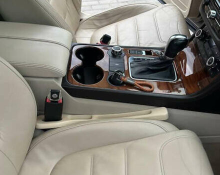 Коричневий Фольксваген Туарег, об'ємом двигуна 2.97 л та пробігом 368 тис. км за 15500 $, фото 35 на Automoto.ua