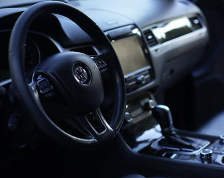 Коричневый Фольксваген Туарег, объемом двигателя 2.97 л и пробегом 304 тыс. км за 17449 $, фото 15 на Automoto.ua