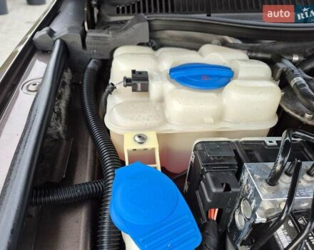 Коричневый Фольксваген Туарег, объемом двигателя 2.97 л и пробегом 260 тыс. км за 19950 $, фото 21 на Automoto.ua