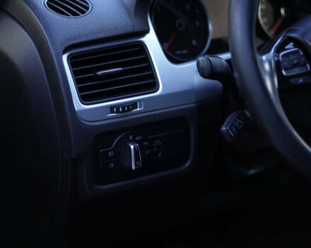 Коричневый Фольксваген Туарег, объемом двигателя 2.97 л и пробегом 304 тыс. км за 17449 $, фото 23 на Automoto.ua