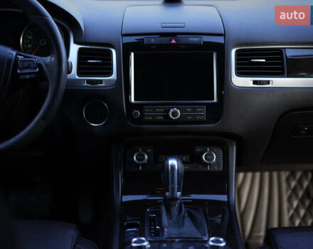 Коричневый Фольксваген Туарег, объемом двигателя 2.97 л и пробегом 304 тыс. км за 17449 $, фото 19 на Automoto.ua