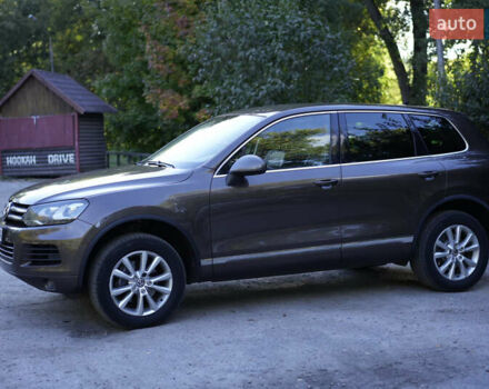 Коричневый Фольксваген Туарег, объемом двигателя 2.97 л и пробегом 304 тыс. км за 17449 $, фото 6 на Automoto.ua