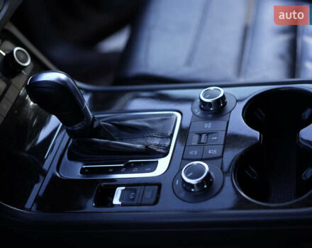 Коричневый Фольксваген Туарег, объемом двигателя 2.97 л и пробегом 304 тыс. км за 17449 $, фото 14 на Automoto.ua