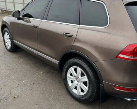 Коричневый Фольксваген Туарег, объемом двигателя 3 л и пробегом 204 тыс. км за 17400 $, фото 7 на Automoto.ua