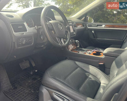 Коричневый Фольксваген Туарег, объемом двигателя 2.97 л и пробегом 284 тыс. км за 14300 $, фото 5 на Automoto.ua