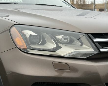 Коричневый Фольксваген Туарег, объемом двигателя 3 л и пробегом 213 тыс. км за 18000 $, фото 6 на Automoto.ua