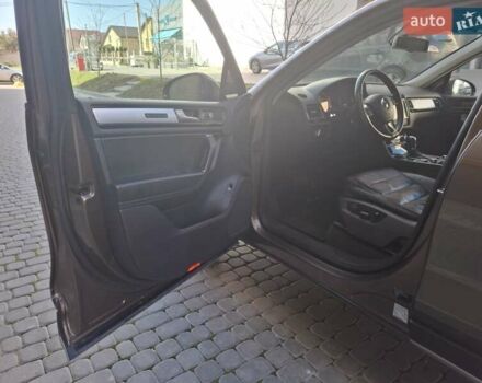 Коричневый Фольксваген Туарег, объемом двигателя 2.97 л и пробегом 295 тыс. км за 21499 $, фото 28 на Automoto.ua