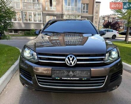 Коричневый Фольксваген Туарег, объемом двигателя 4.13 л и пробегом 294 тыс. км за 16999 $, фото 15 на Automoto.ua