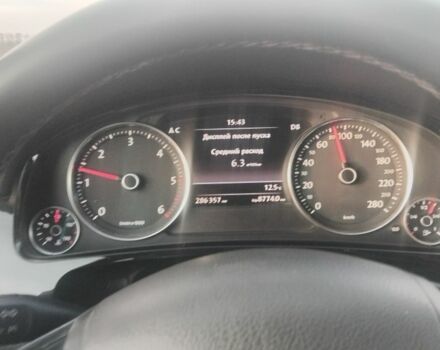 Коричневый Фольксваген Туарег, объемом двигателя 3 л и пробегом 287 тыс. км за 17200 $, фото 5 на Automoto.ua