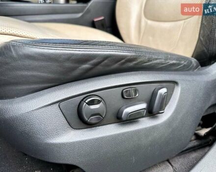 Коричневый Фольксваген Туарег, объемом двигателя 4.13 л и пробегом 294 тыс. км за 16999 $, фото 40 на Automoto.ua