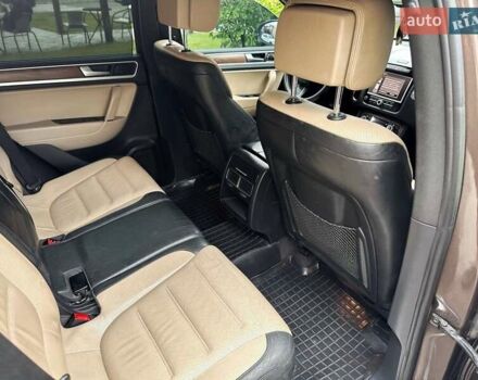 Коричневый Фольксваген Туарег, объемом двигателя 4.13 л и пробегом 294 тыс. км за 16999 $, фото 27 на Automoto.ua