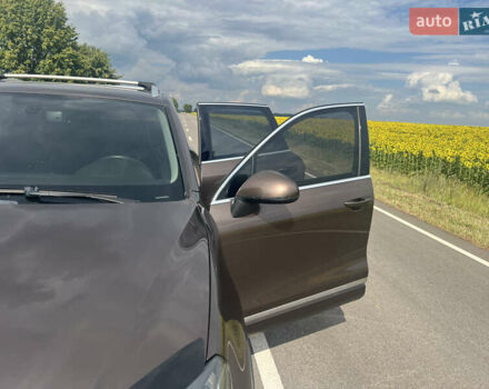 Коричневый Фольксваген Туарег, объемом двигателя 2.97 л и пробегом 284 тыс. км за 14300 $, фото 9 на Automoto.ua