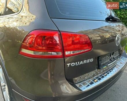 Коричневый Фольксваген Туарег, объемом двигателя 4.13 л и пробегом 294 тыс. км за 16999 $, фото 7 на Automoto.ua